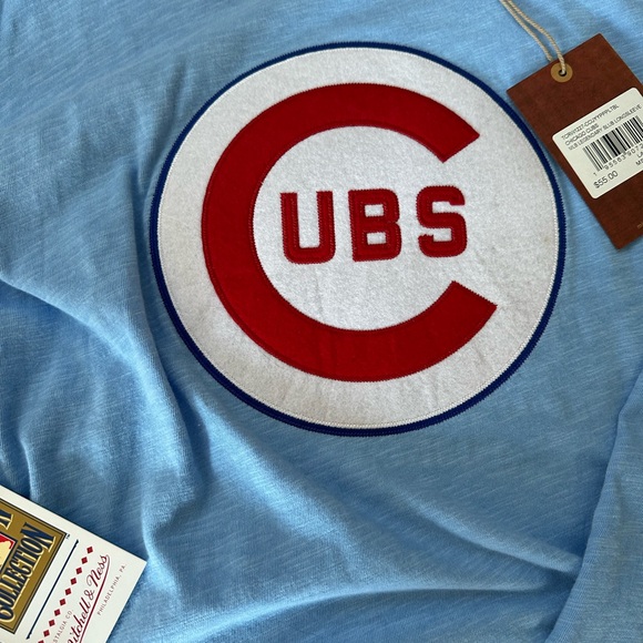 Mitchell & Ness new with tags, Chicago Cubs long sleeve T-shirt. - Picture 7 of 7